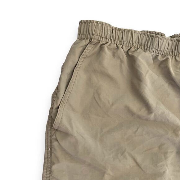 Duluth Trading Co Men's Tan Nylon Shorts Size L Pockets Drawstring Elastic Waist - Picture 2 of 7